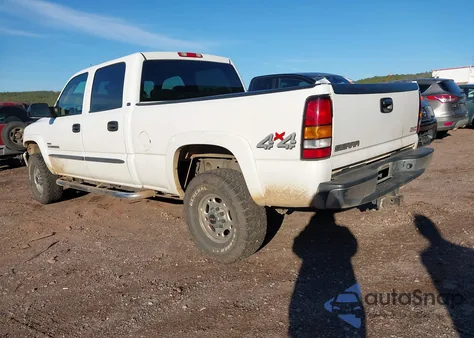 2005 GMC Sierra 2500Hd Slt z USA, uszkodzony, nr VIN 1GTHK23215F919435